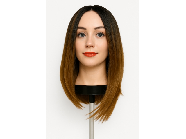 Kvalitná dámska parochňa - hnedá, 40 cm